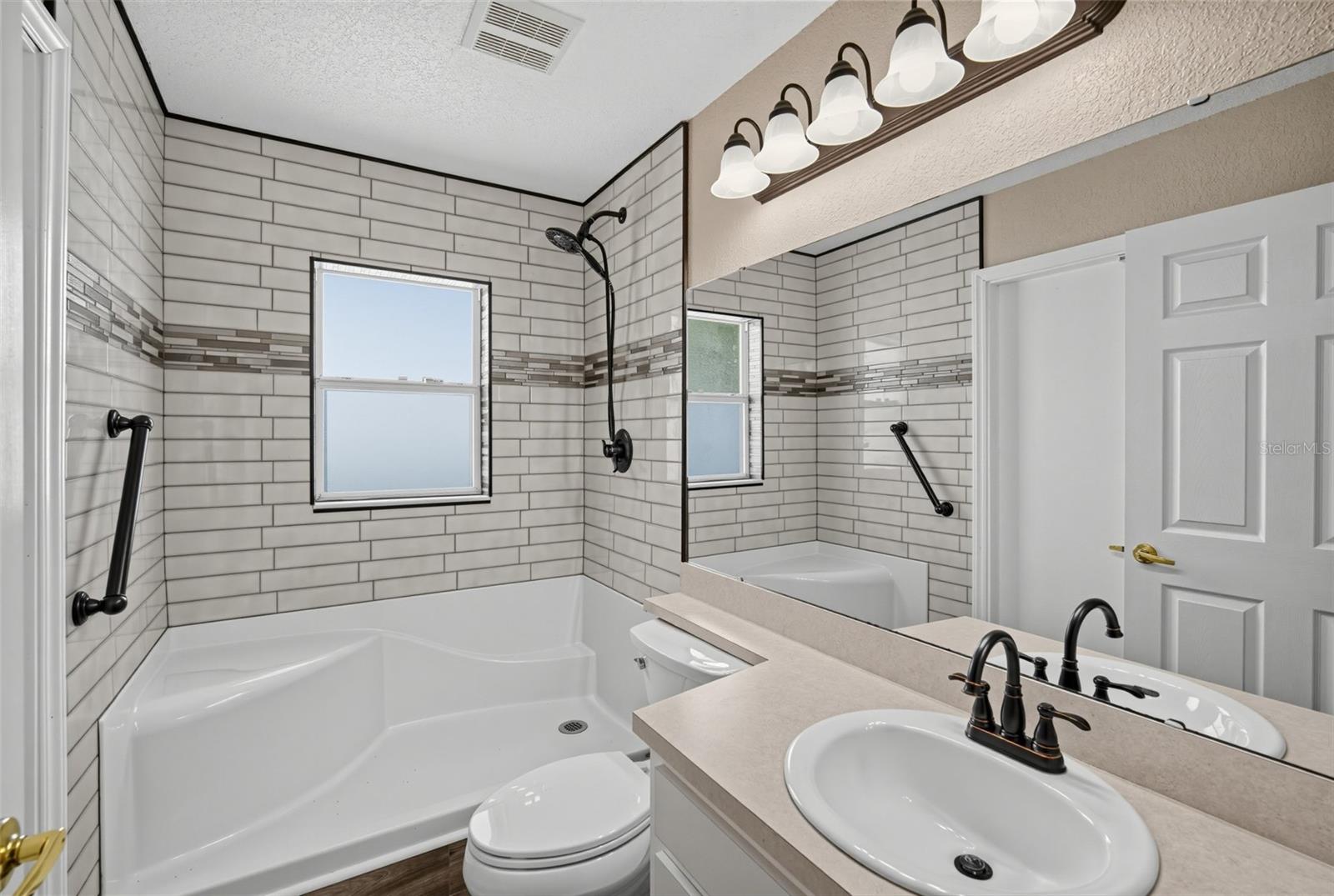 5625 Fischer Dr Property Photo 27