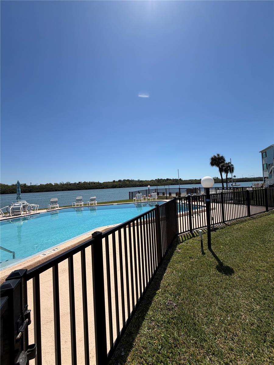 1 Windrush Blvd #81 Property Photo 31