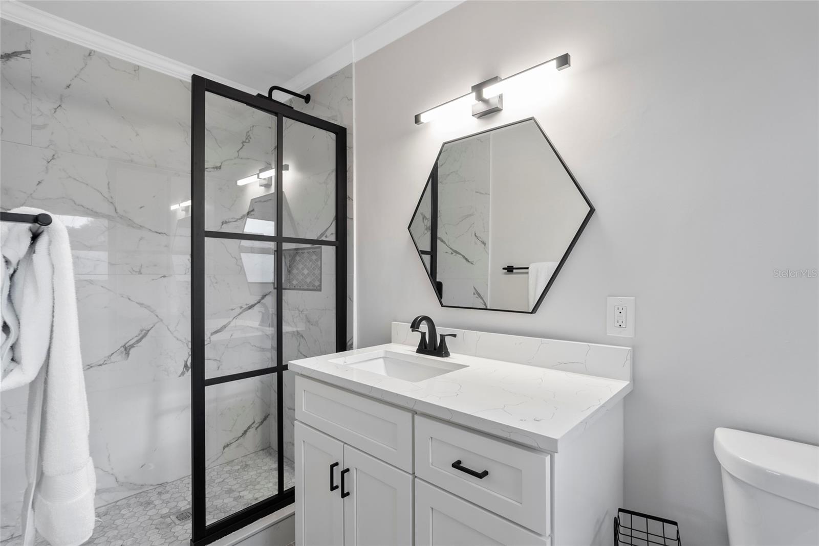 227 Howard Dr Property Photo 28