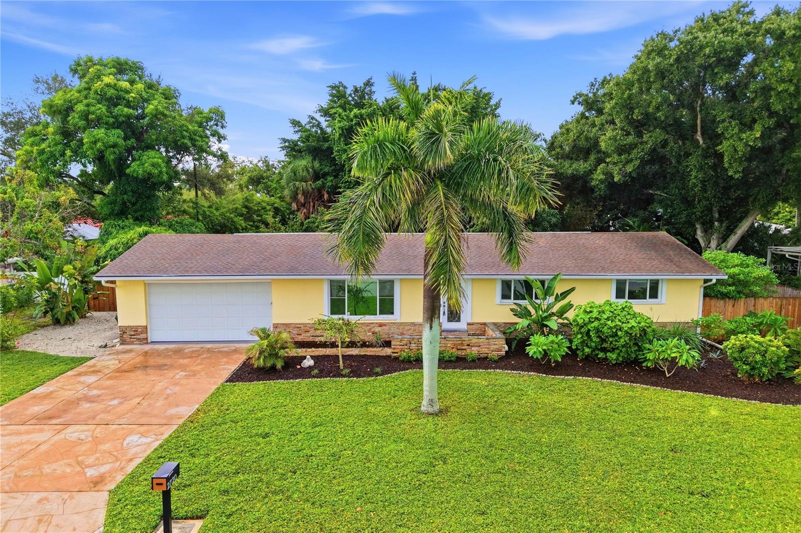 2720 GOLDENROD ST Property Photo 1