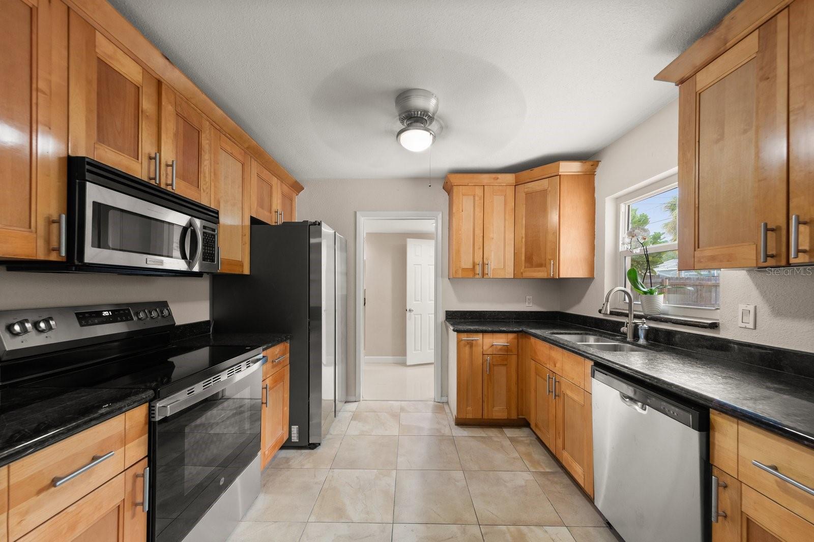 3531 Floral Dr Se Property Photo 11