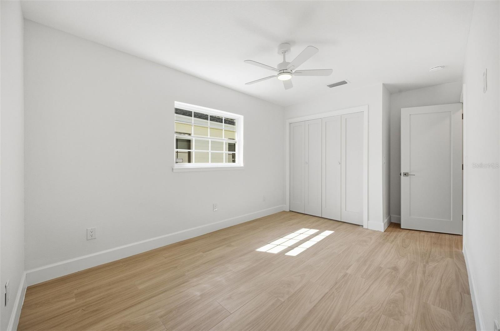 615 E Davis Blvd Property Photo 20