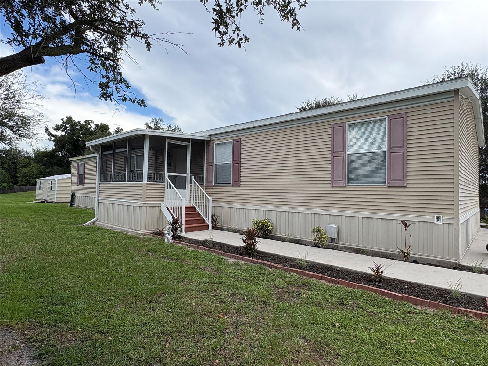 7310 RIVERVIEW DR Property Photo 1