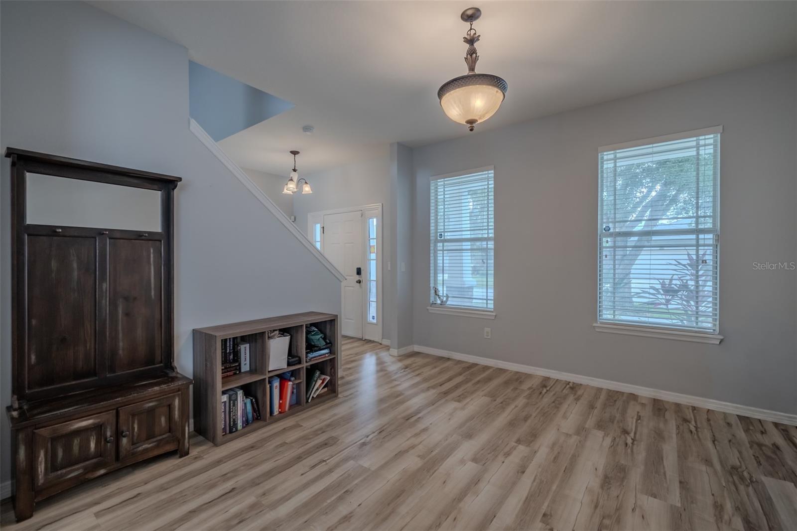 12206 Fairlawn Property Photo 6