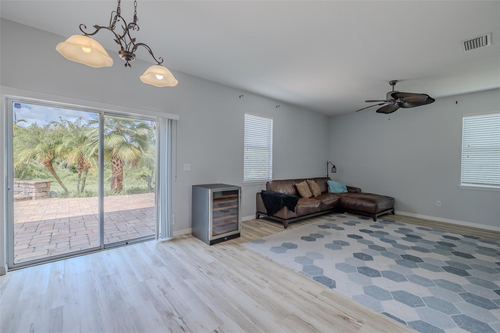 12206 Fairlawn Property Photo 10