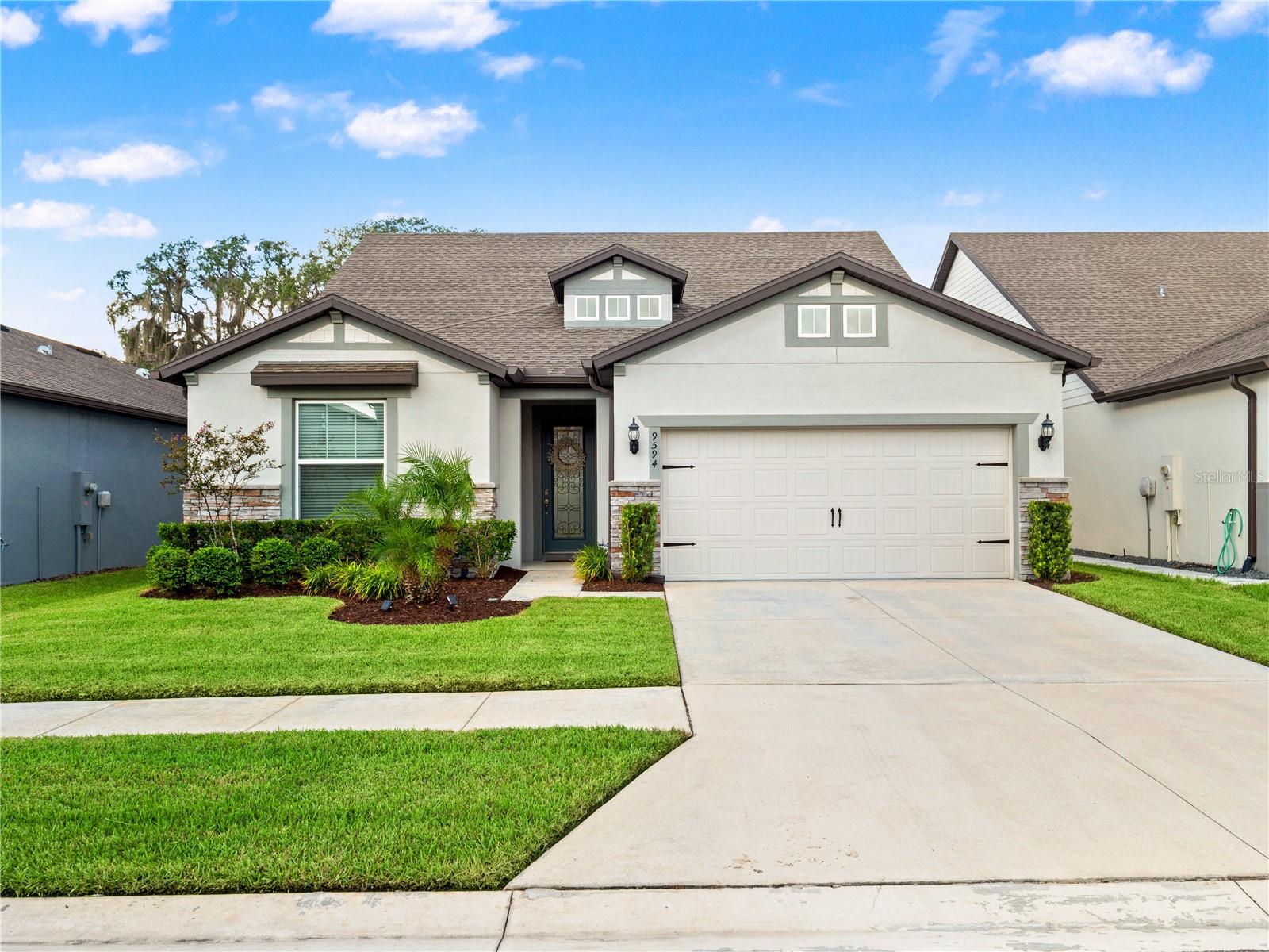 9594 Rally Spring Loop Property Photo 1