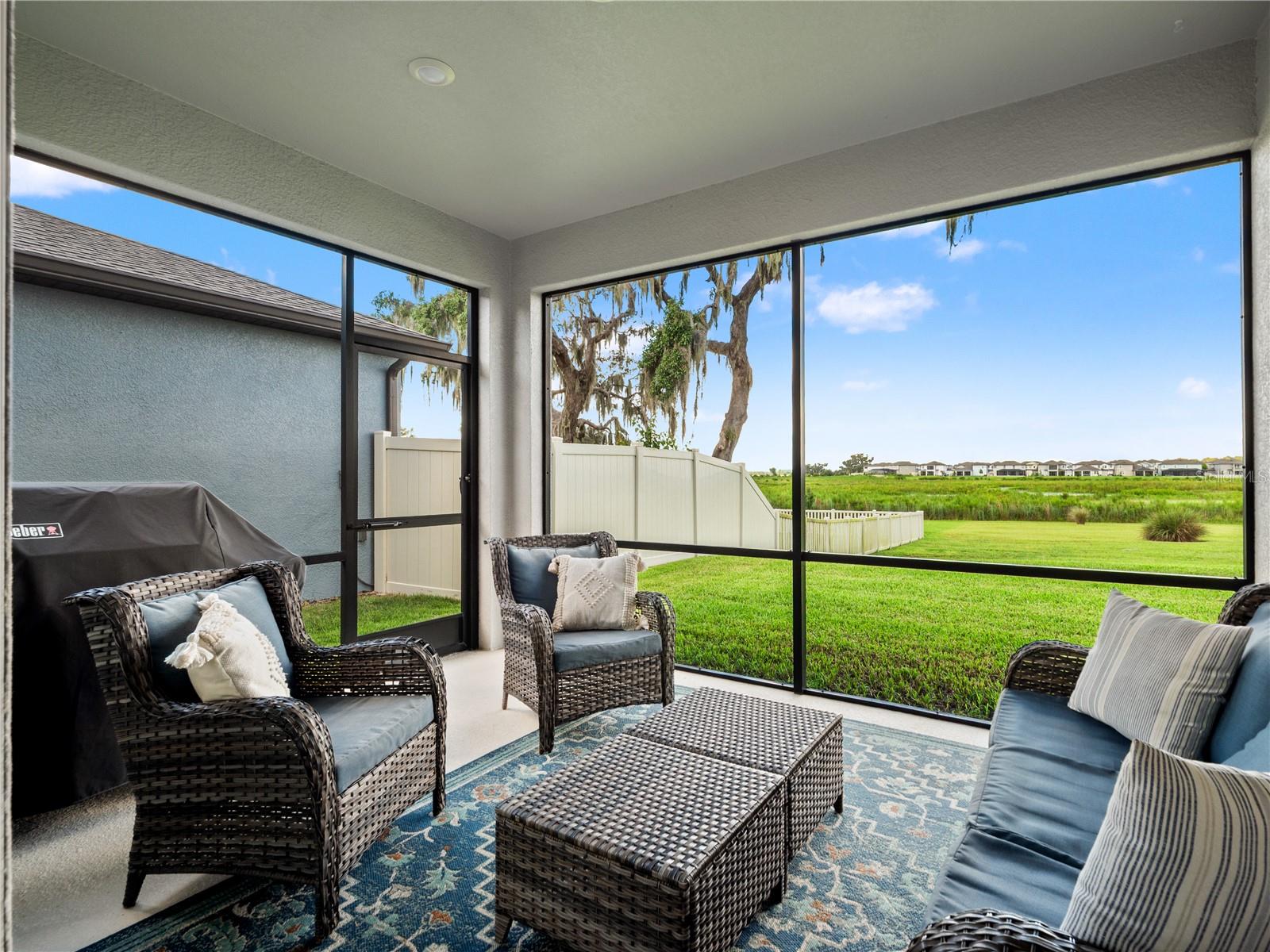 9594 Rally Spring Loop Property Photo 3