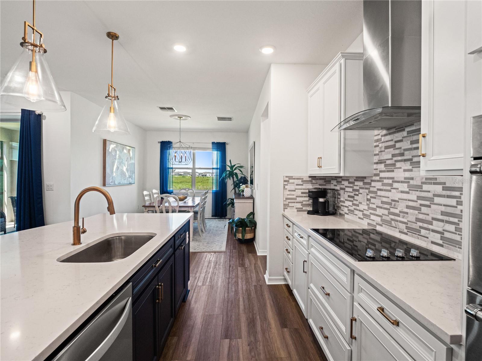 9594 Rally Spring Loop Property Photo 6