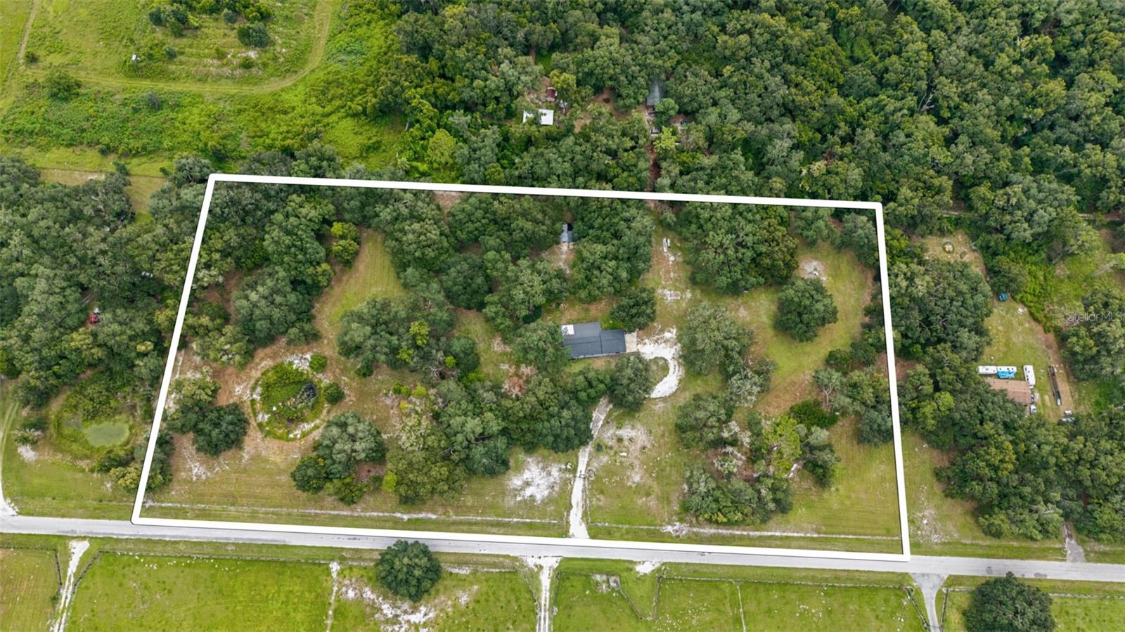 9797 Cr 674 Property Photo 2
