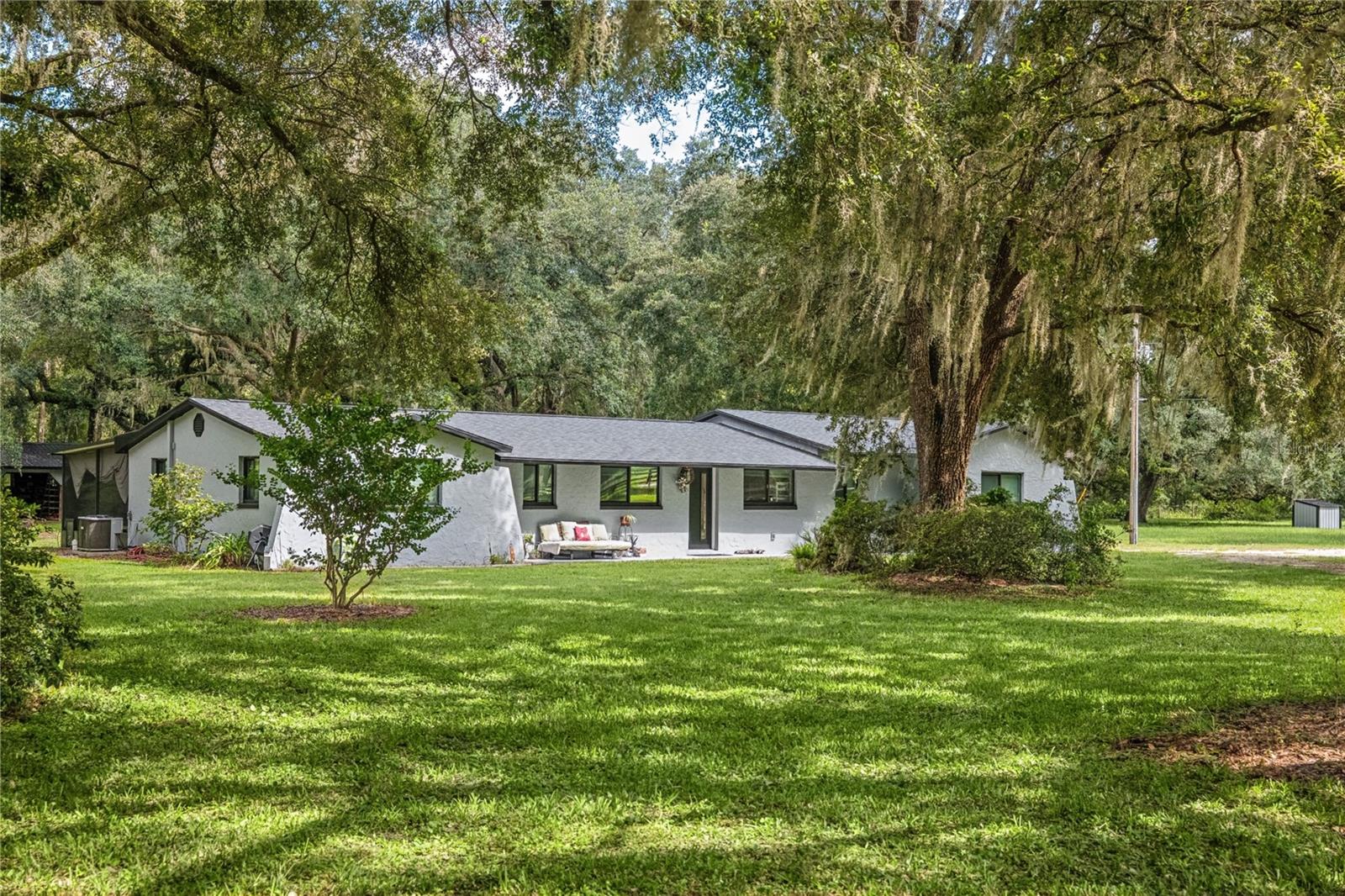 9797 Cr 674 Property Photo 5