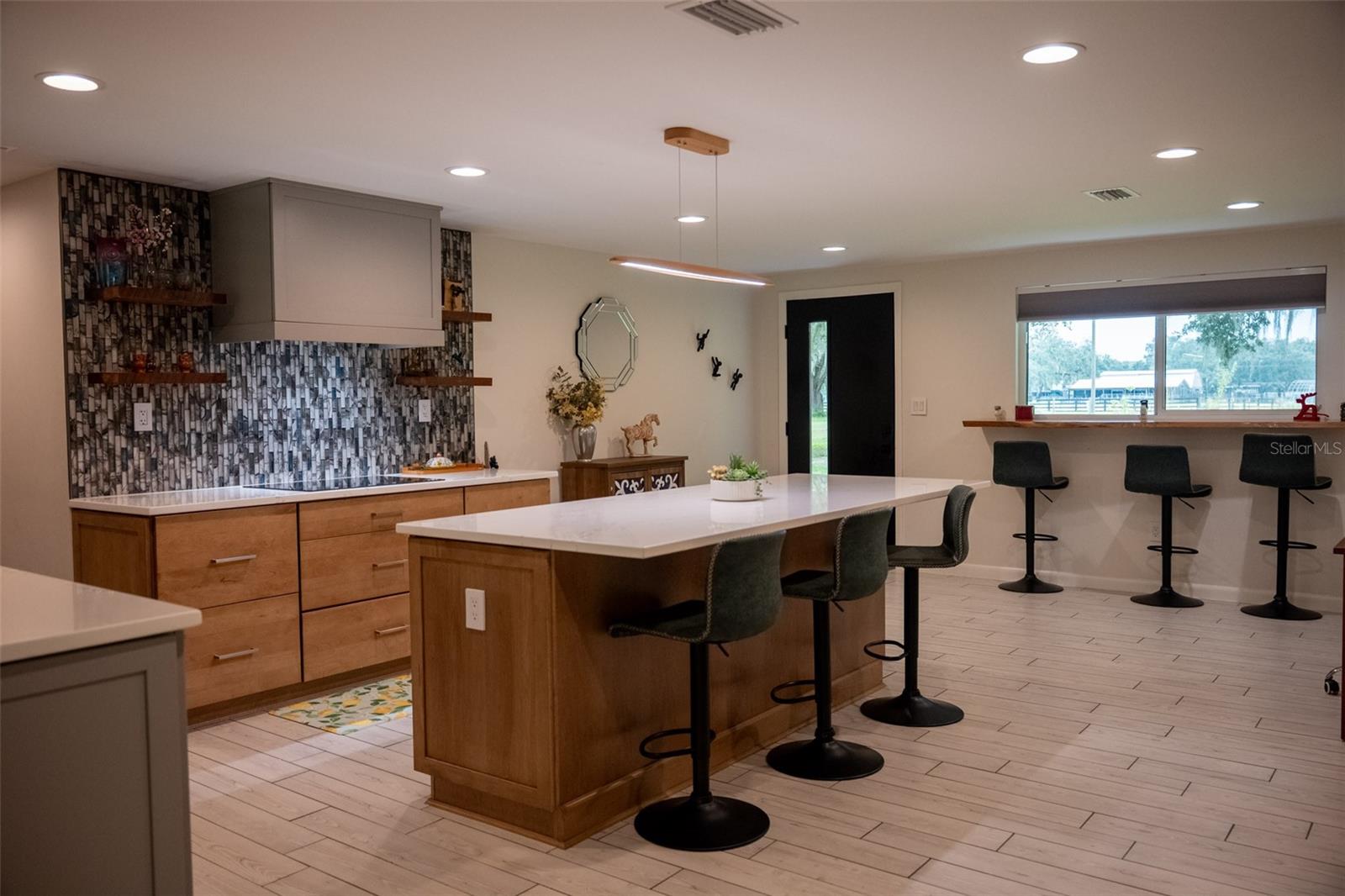 9797 Cr 674 Property Photo 11