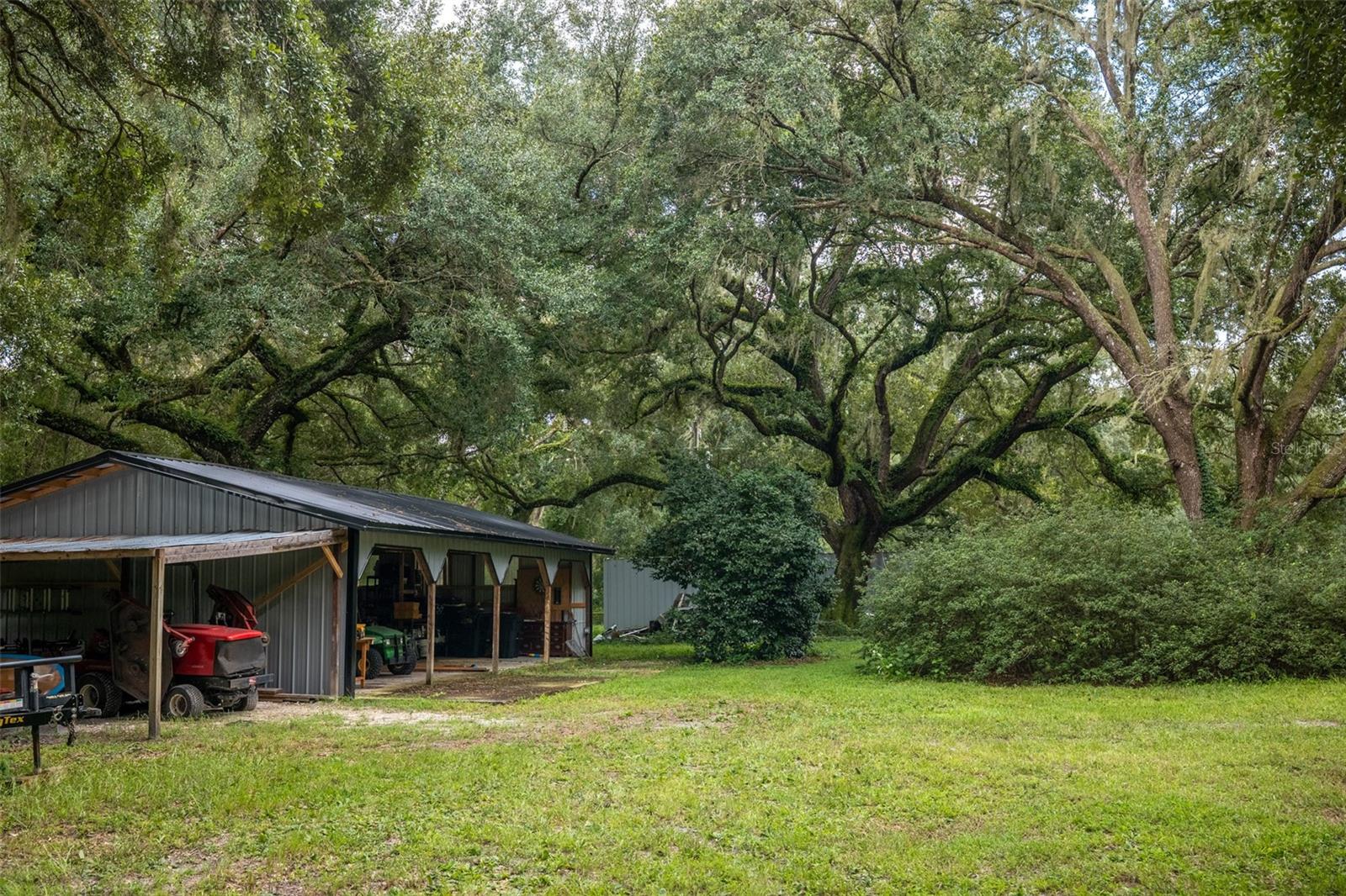 9797 Cr 674 Property Photo 48