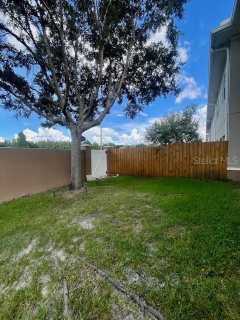 10802 Celtic Woods Ave Property Photo 23