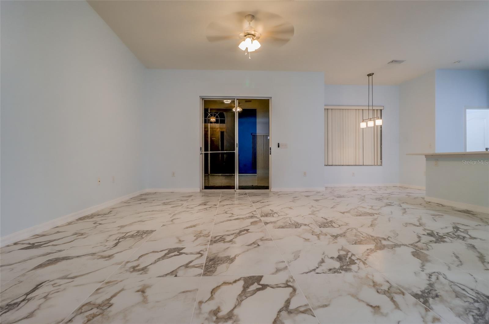 207 Taylor Bay Ln Property Photo 13