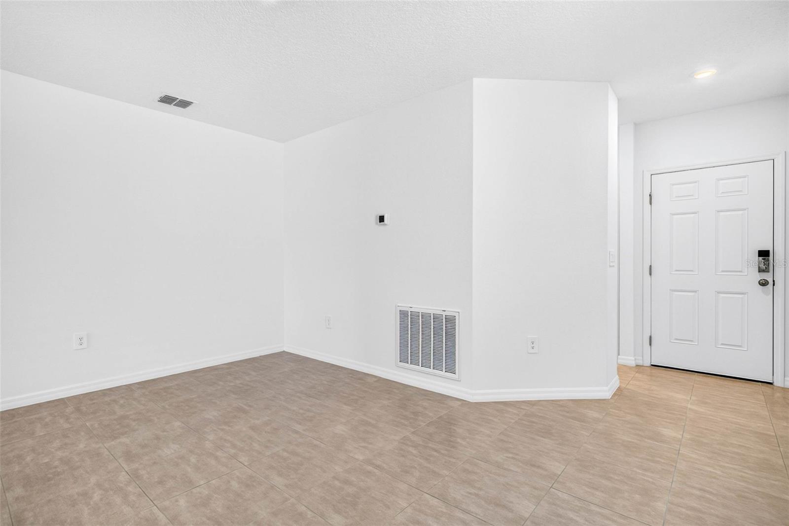 12449 Whisk Ct Property Photo 7