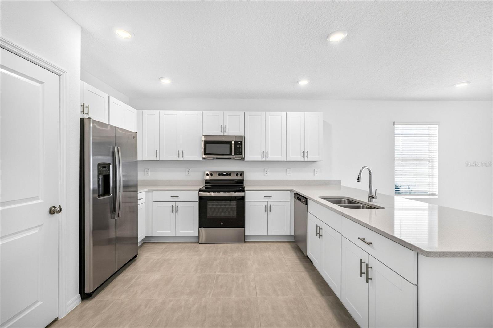 12449 Whisk Ct Property Photo 10