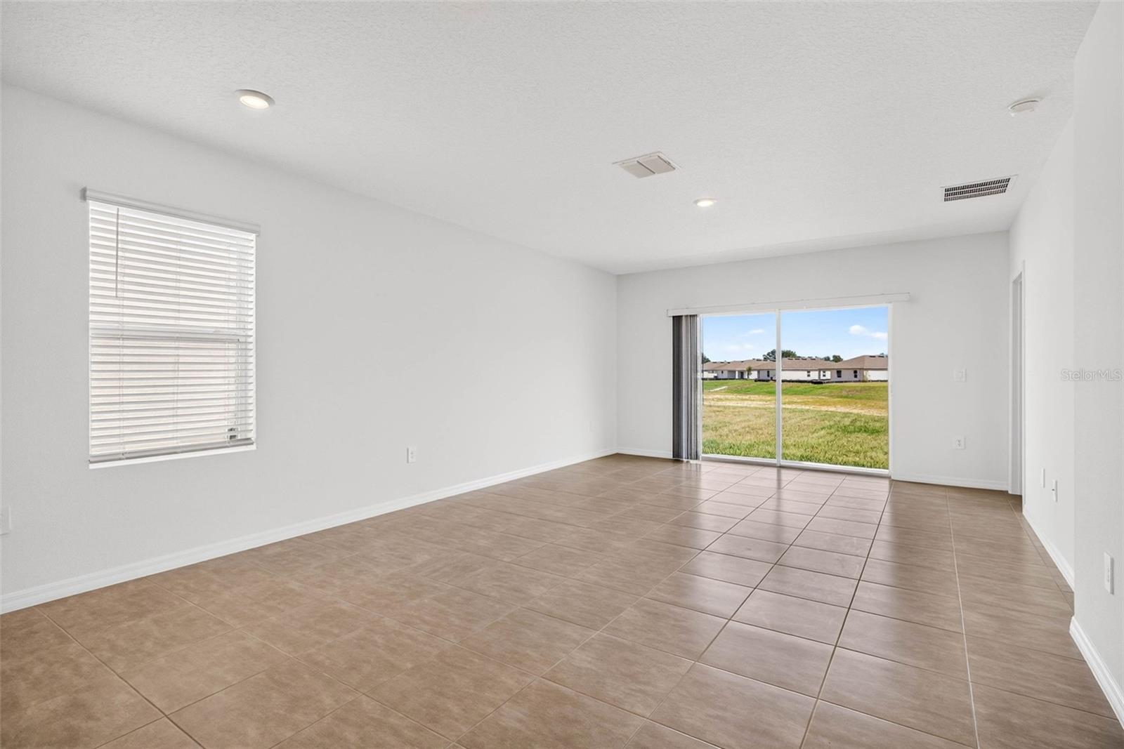 12449 Whisk Ct Property Photo 16