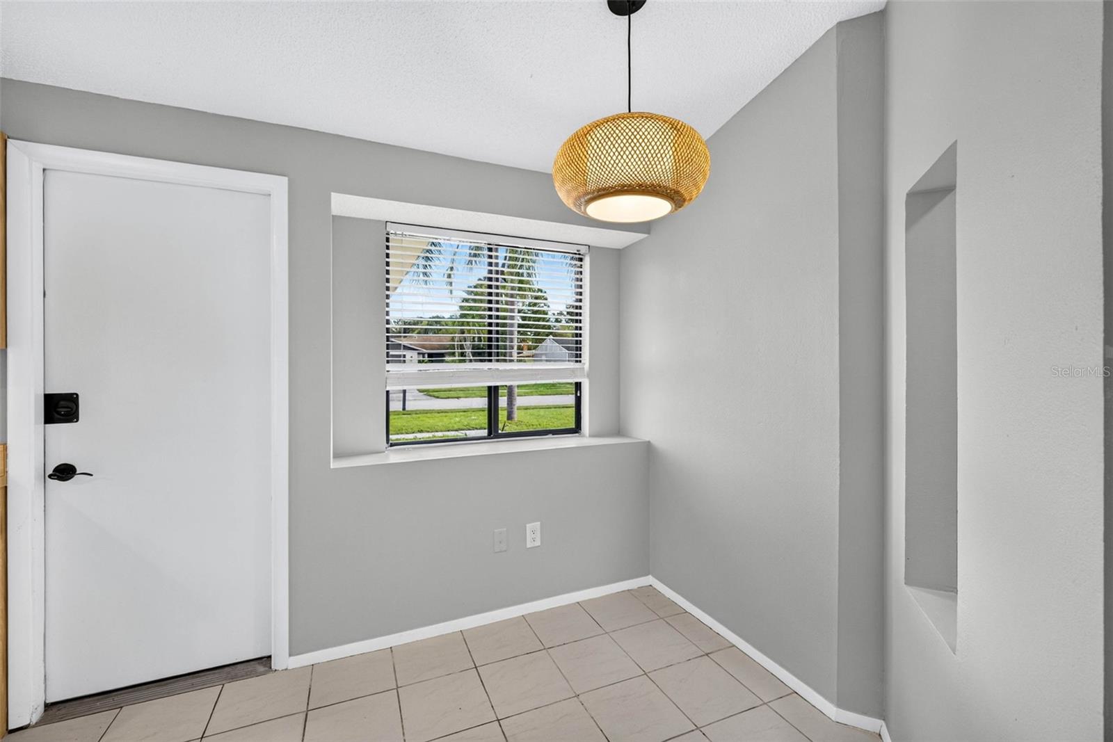 651 Timber Bay Cir E Property Photo 7