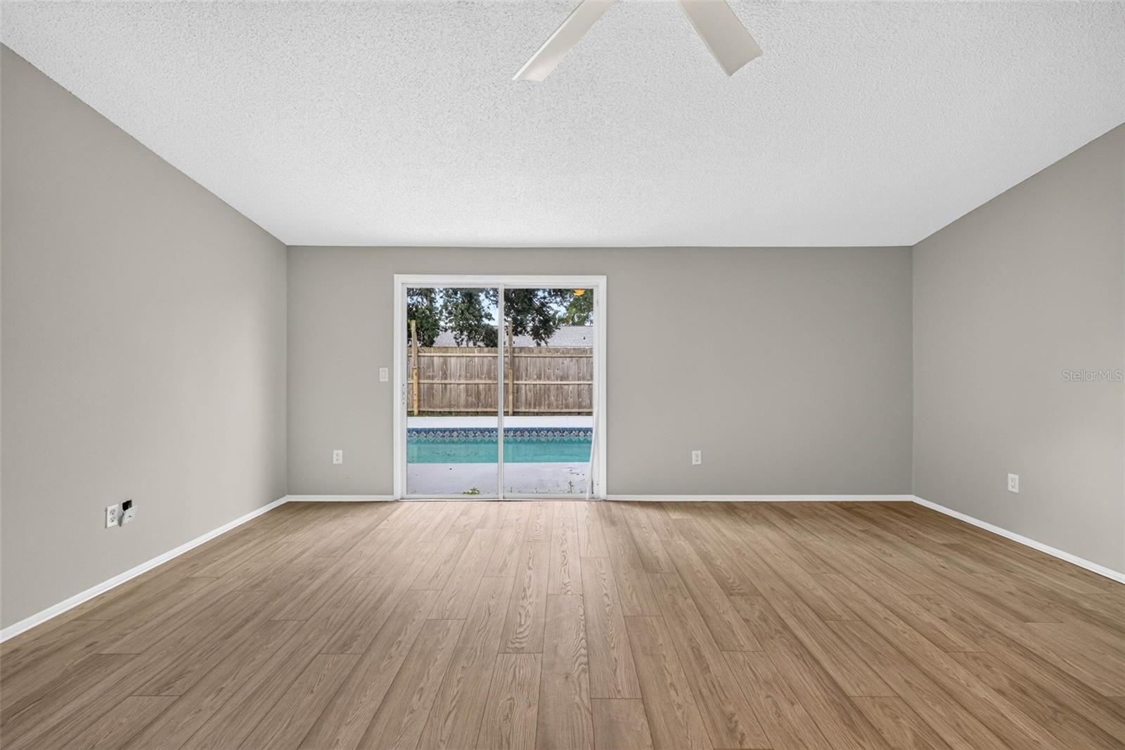 651 Timber Bay Cir E Property Photo 10