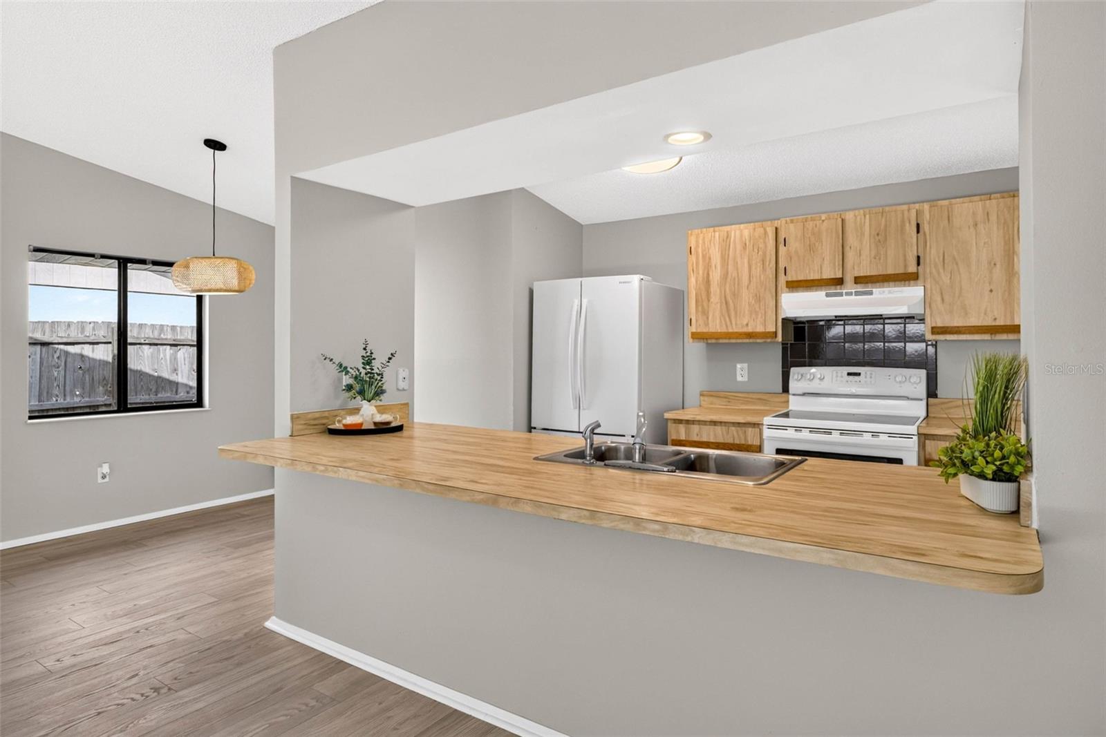651 Timber Bay Cir E Property Photo 14