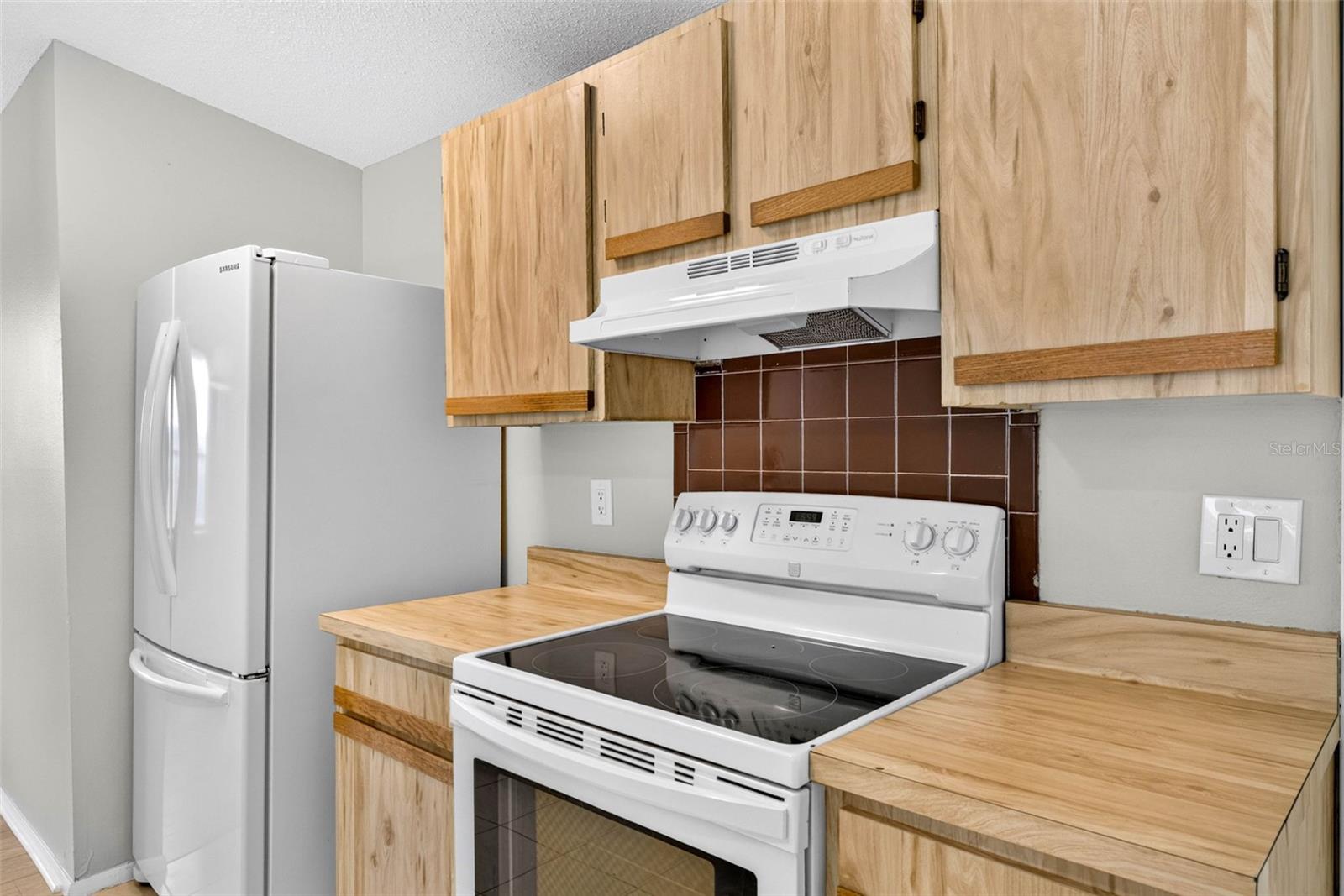 651 Timber Bay Cir E Property Photo 16