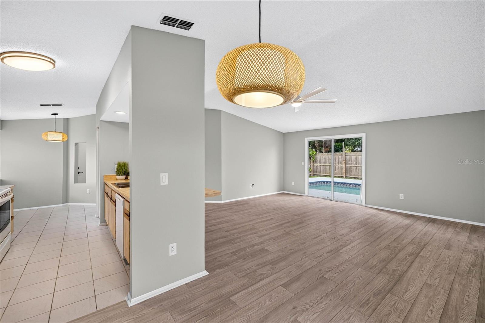 651 Timber Bay Cir E Property Photo 19