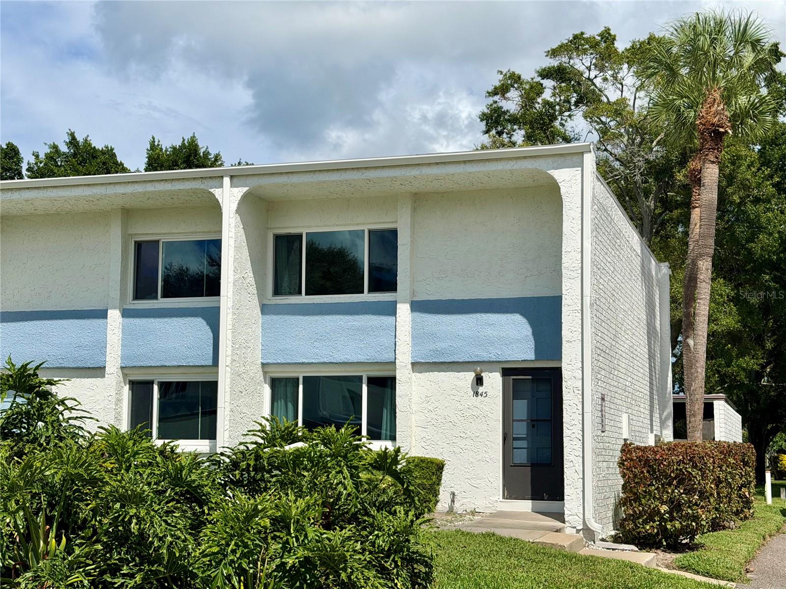 1845 Pine Cone Cir Property Photo 1