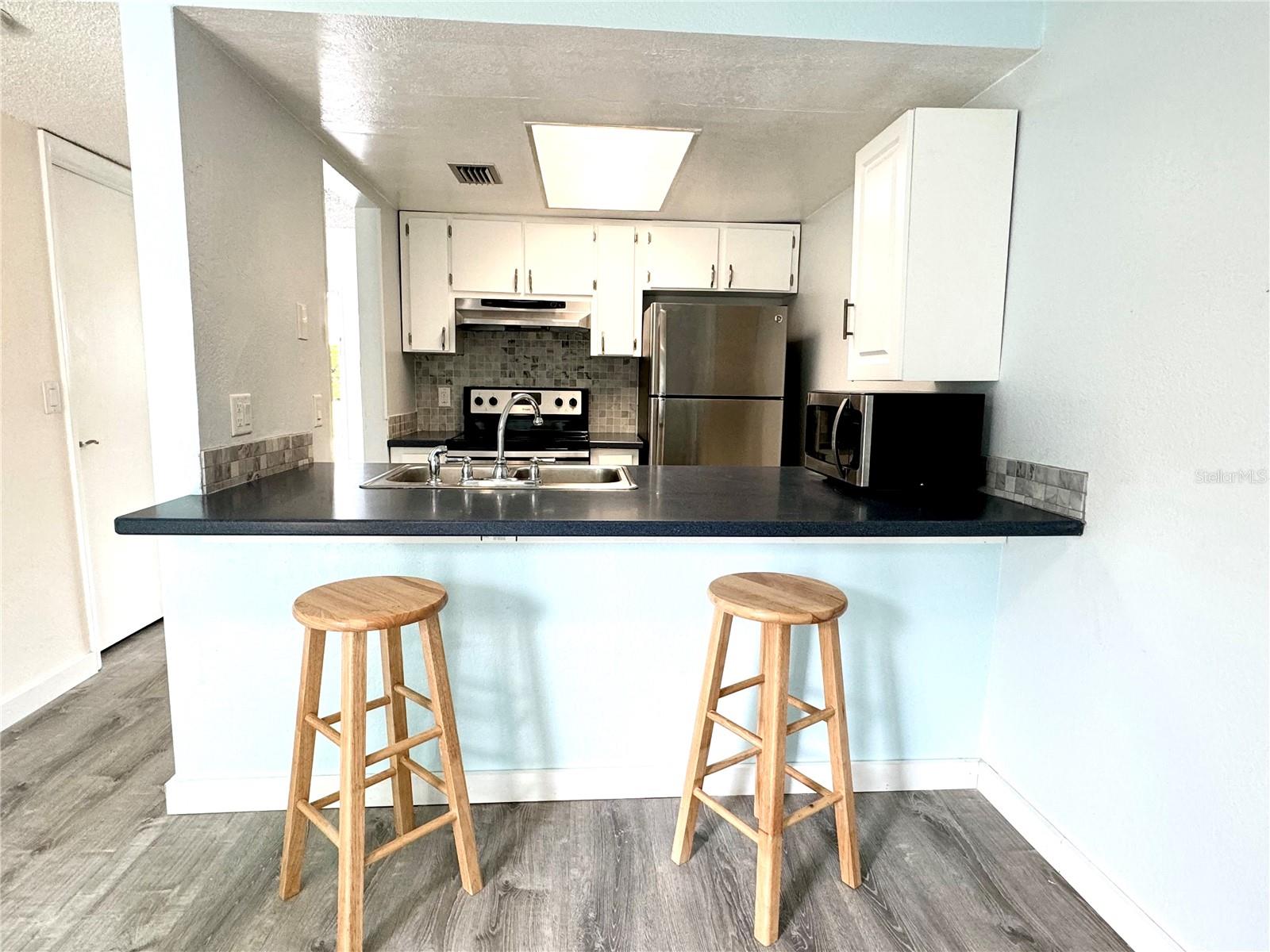 1845 Pine Cone Cir Property Photo 8