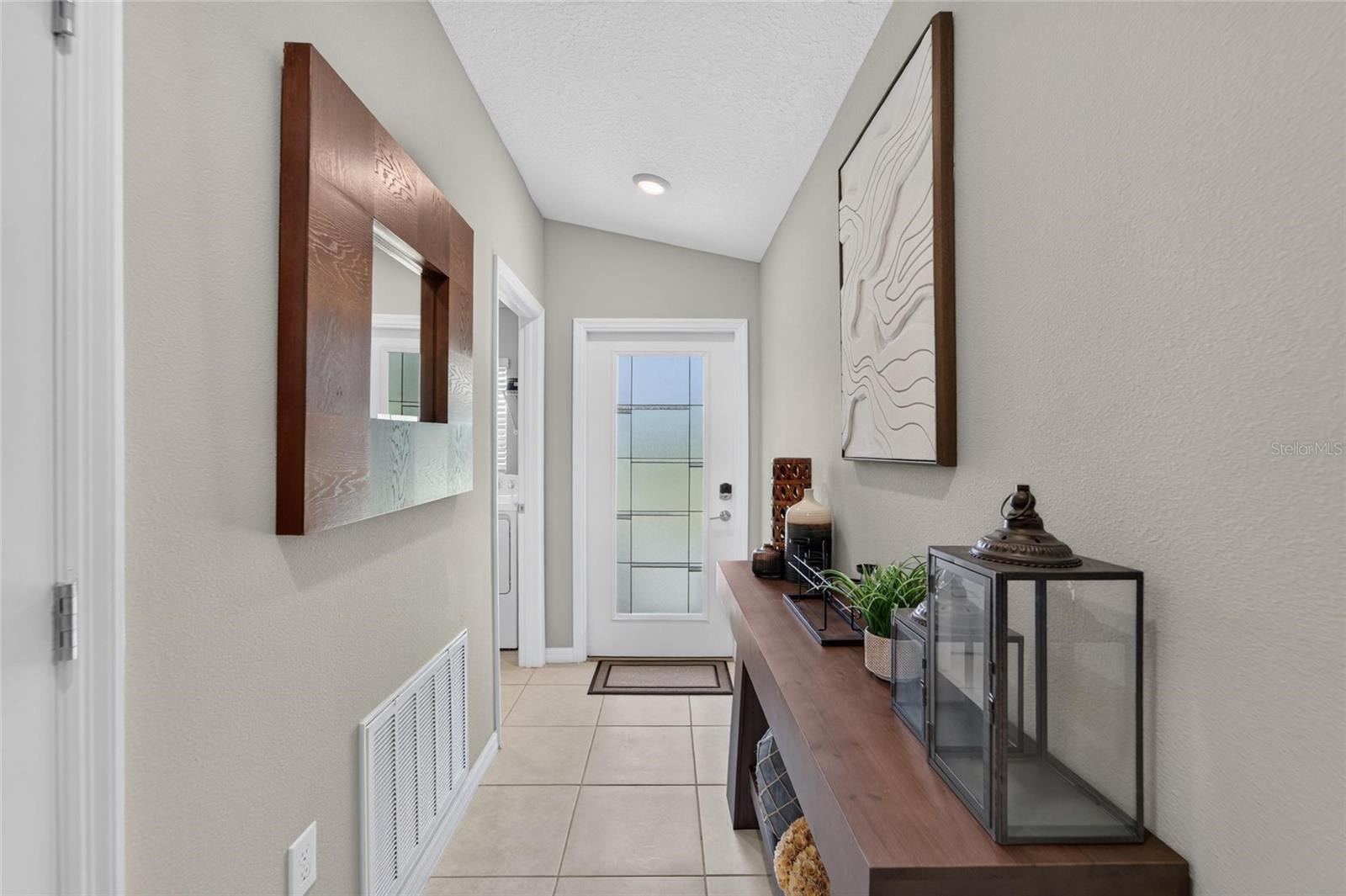 10362 Poseidon Way Property Photo 5
