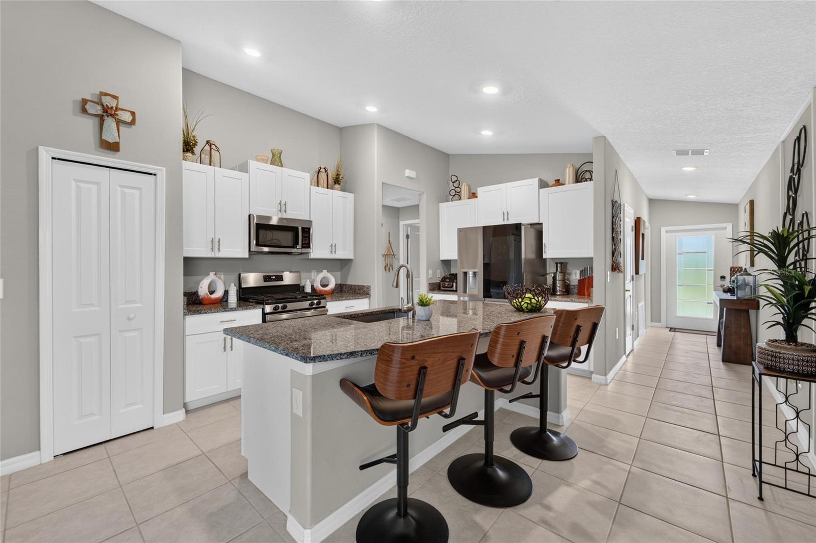10362 Poseidon Way Property Photo 7