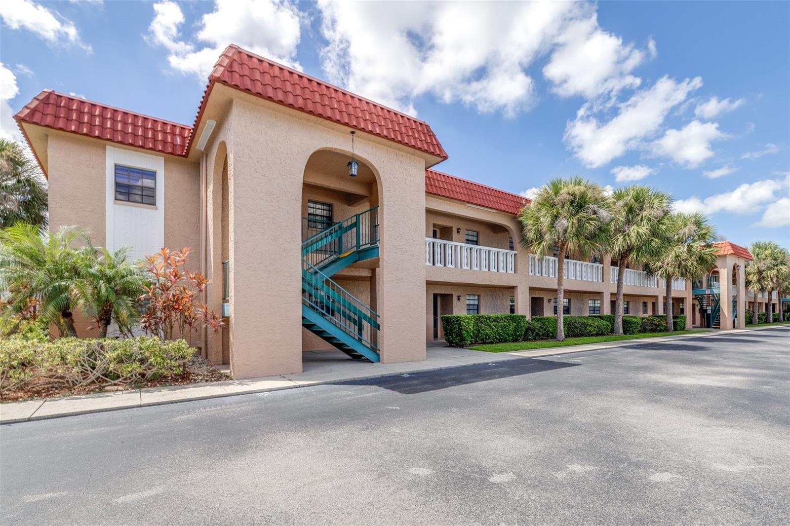 1750 Belleair Forest Dr #a8 Property Photo 1