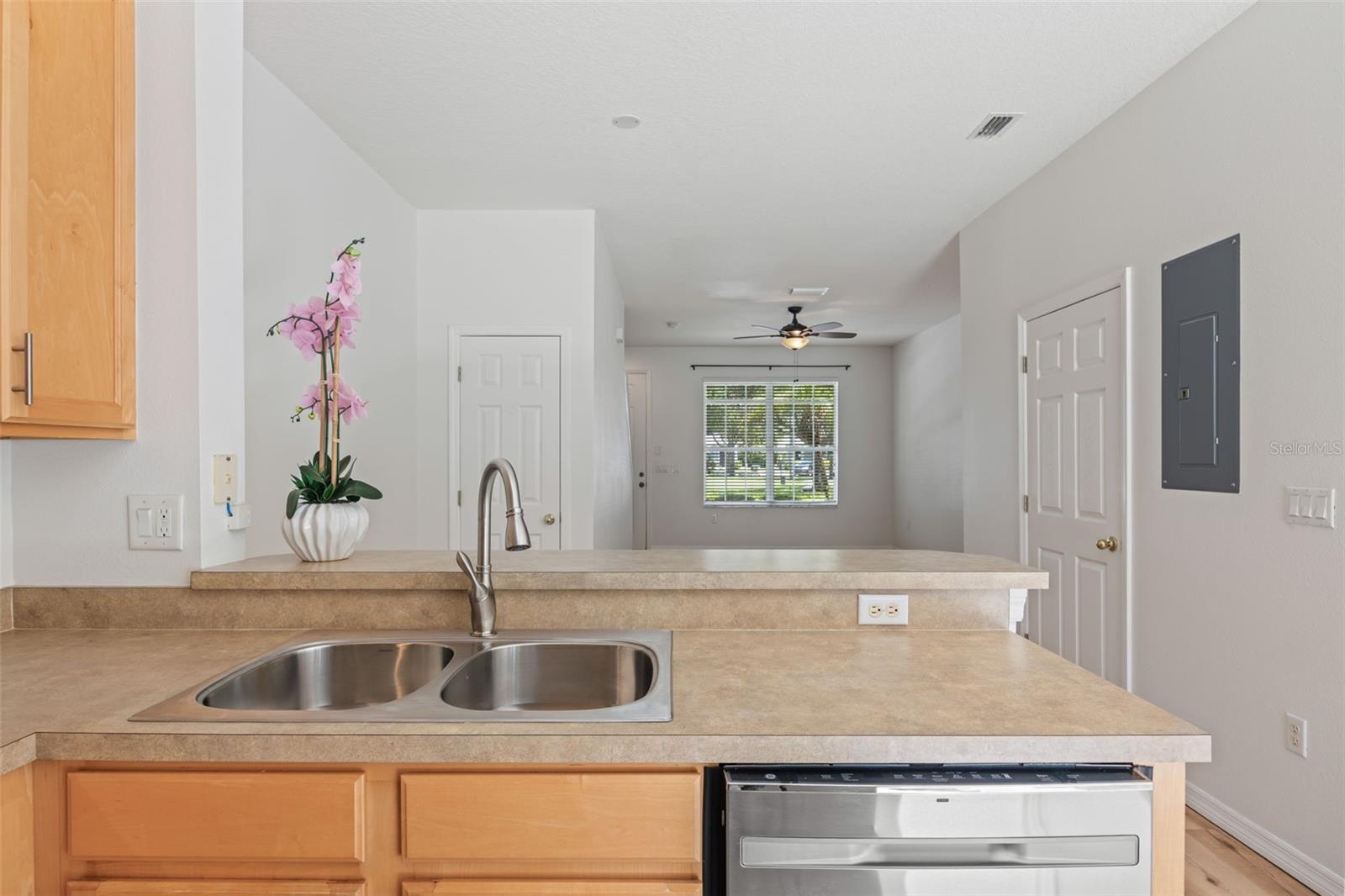 11608 Declaration Dr Property Photo 15