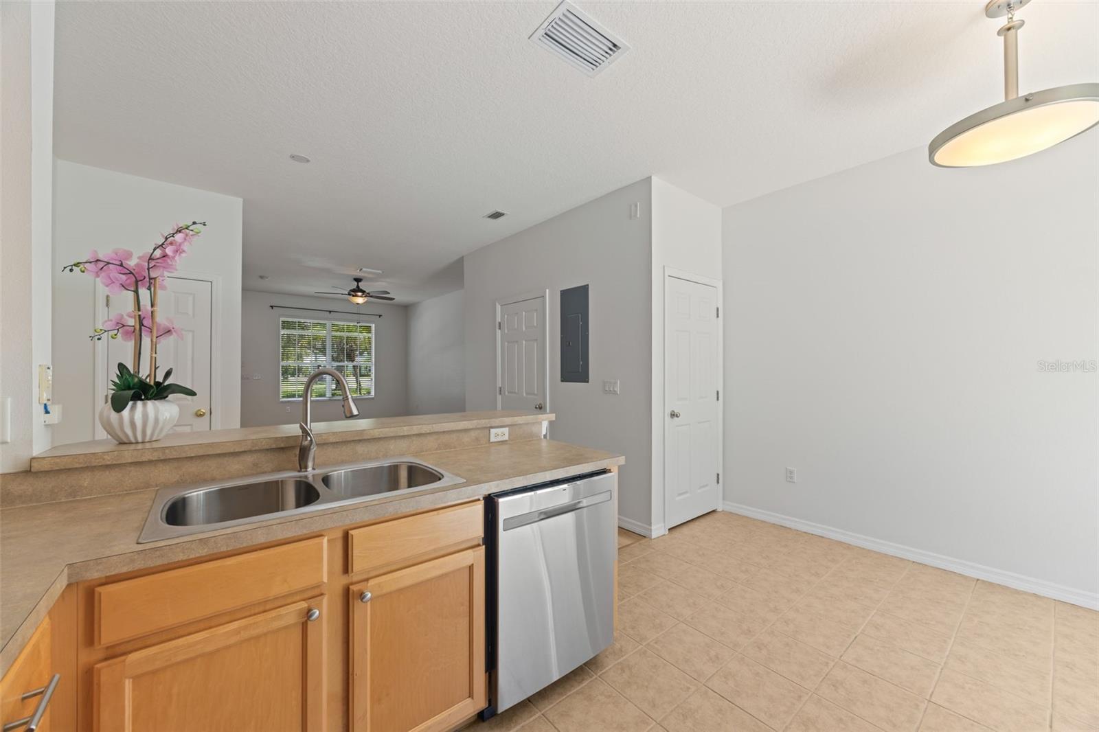 11608 Declaration Dr Property Photo 17