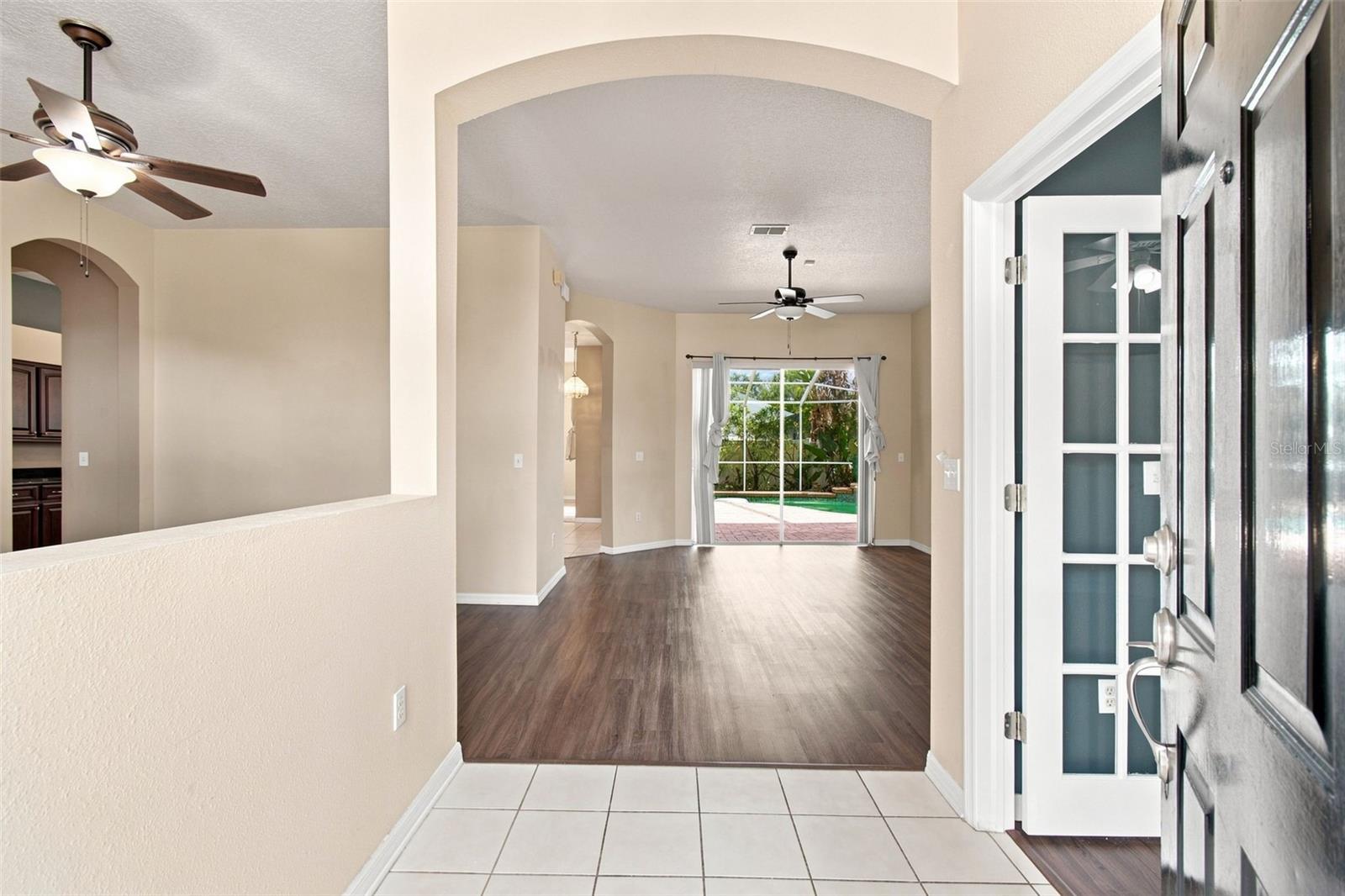 9905 Branford Ct Property Photo 6