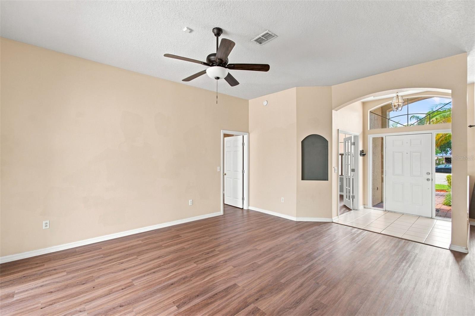 9905 Branford Ct Property Photo 10