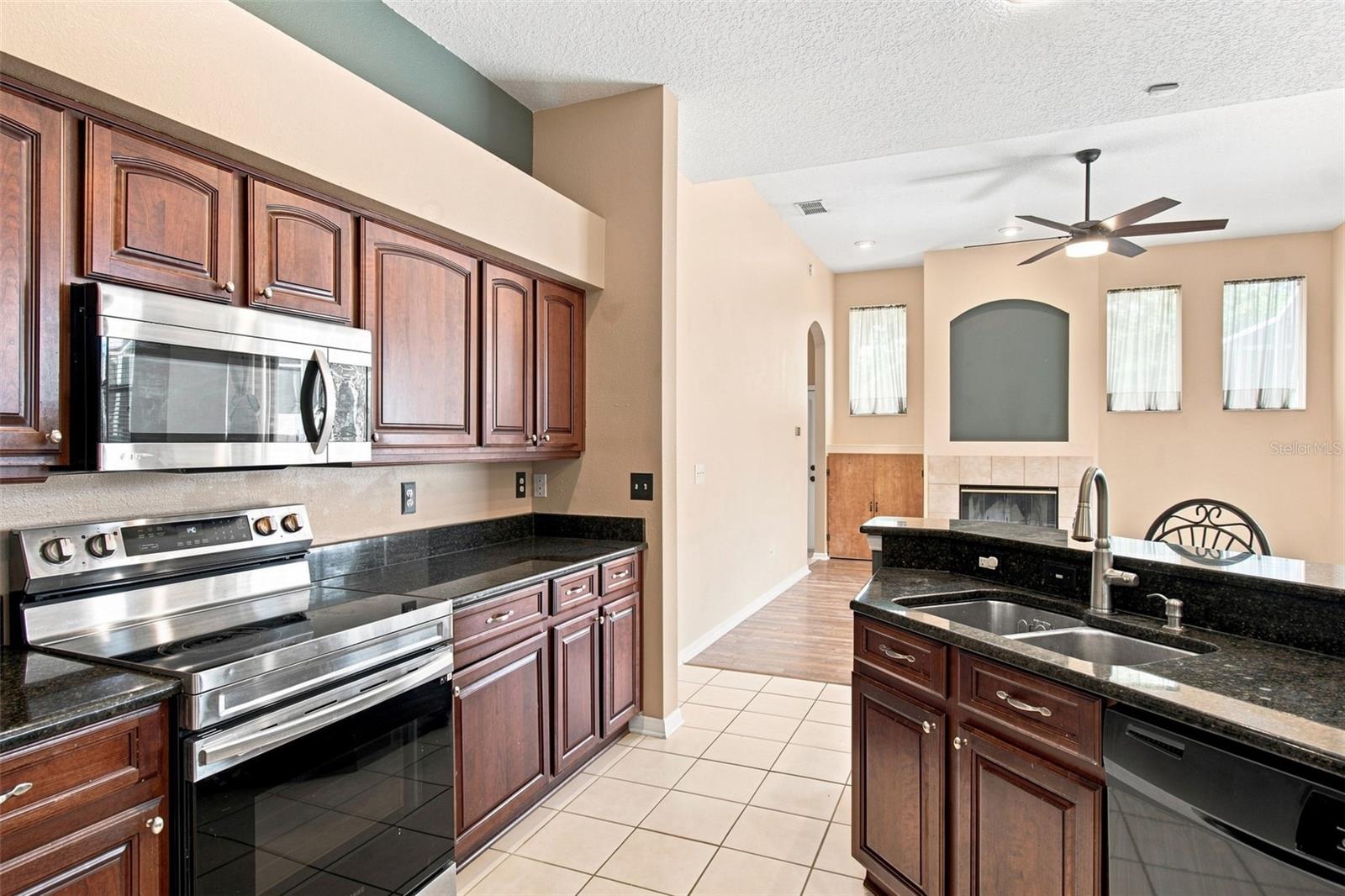 9905 Branford Ct Property Photo 24