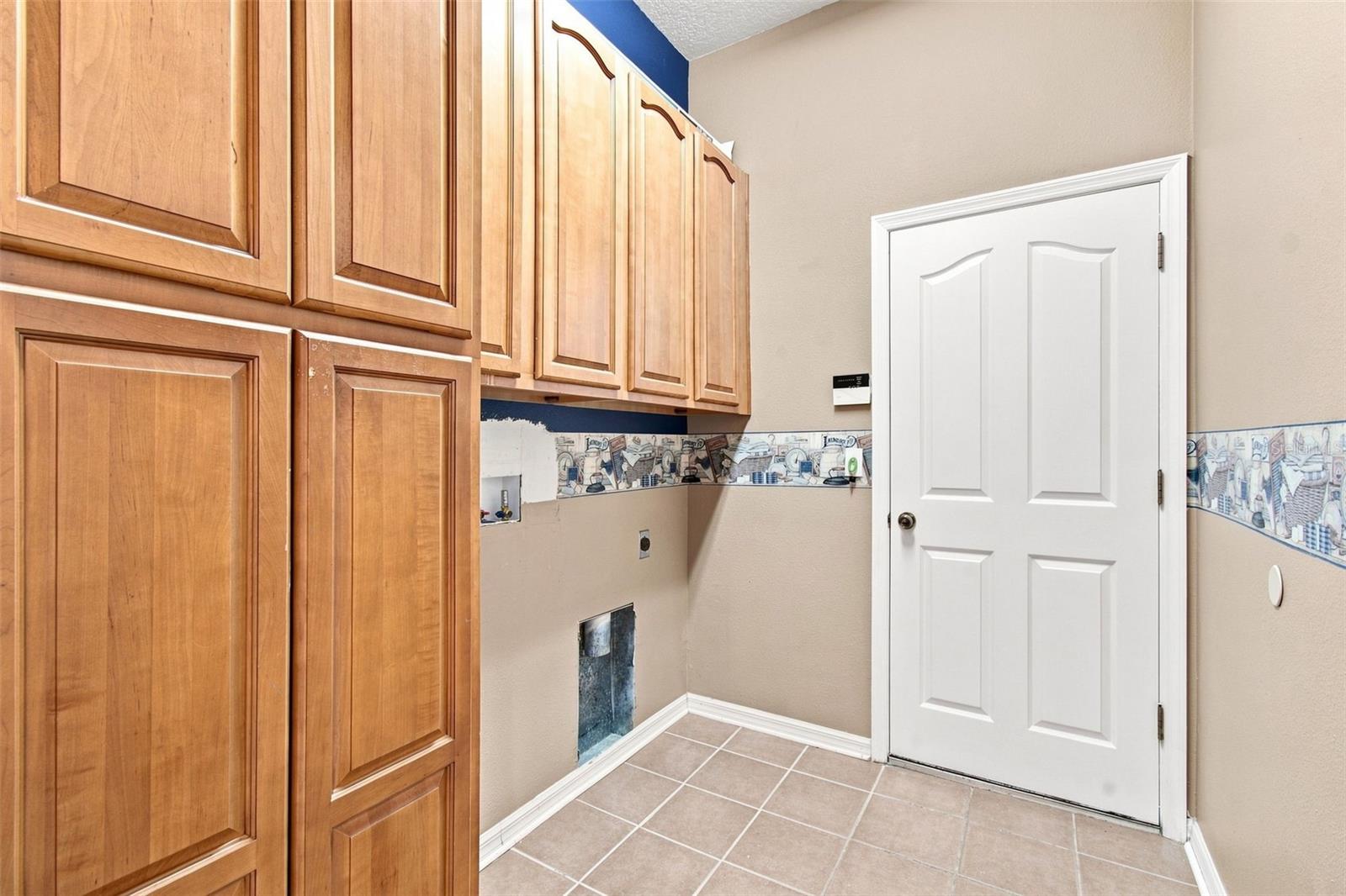 9905 Branford Ct Property Photo 48