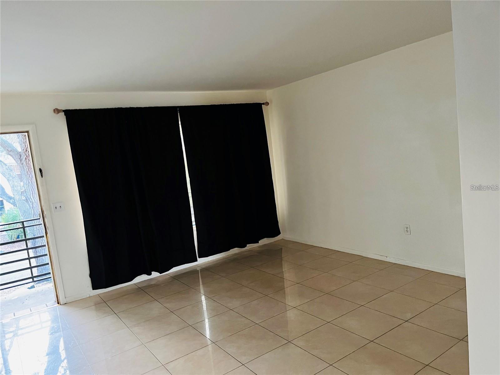 1257 Drew St #12 Property Photo 3