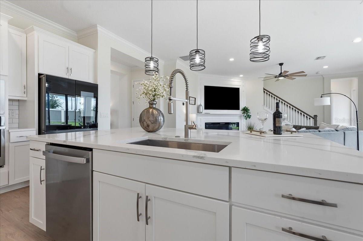 11232 Rustic Timber Loop Property Photo 7