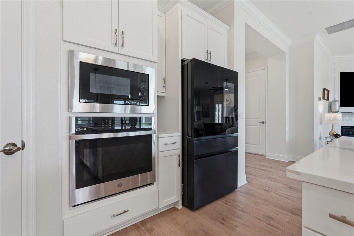 11232 Rustic Timber Loop Property Photo 9