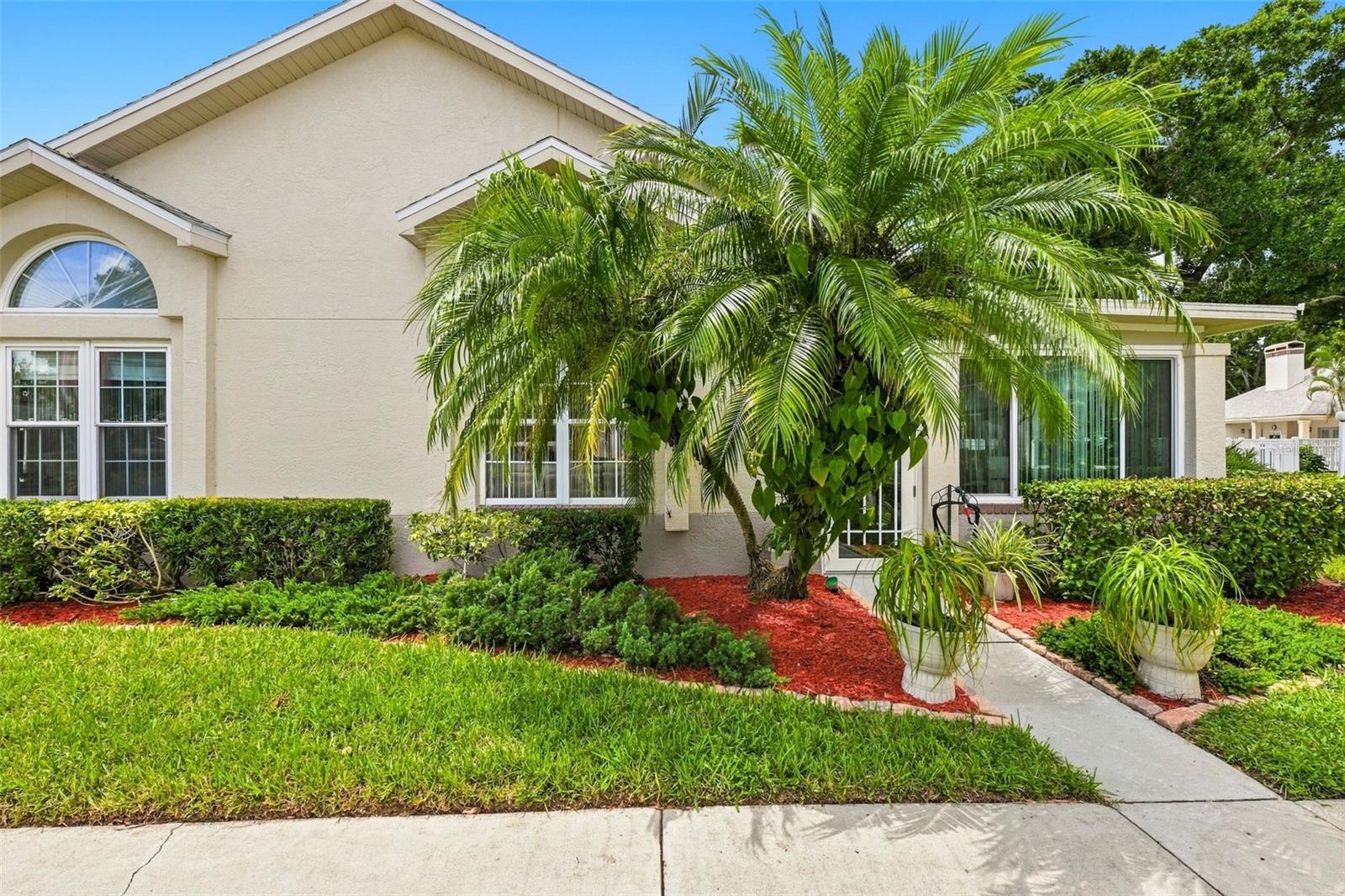 1131 Golfview Woods Dr Property Photo 4