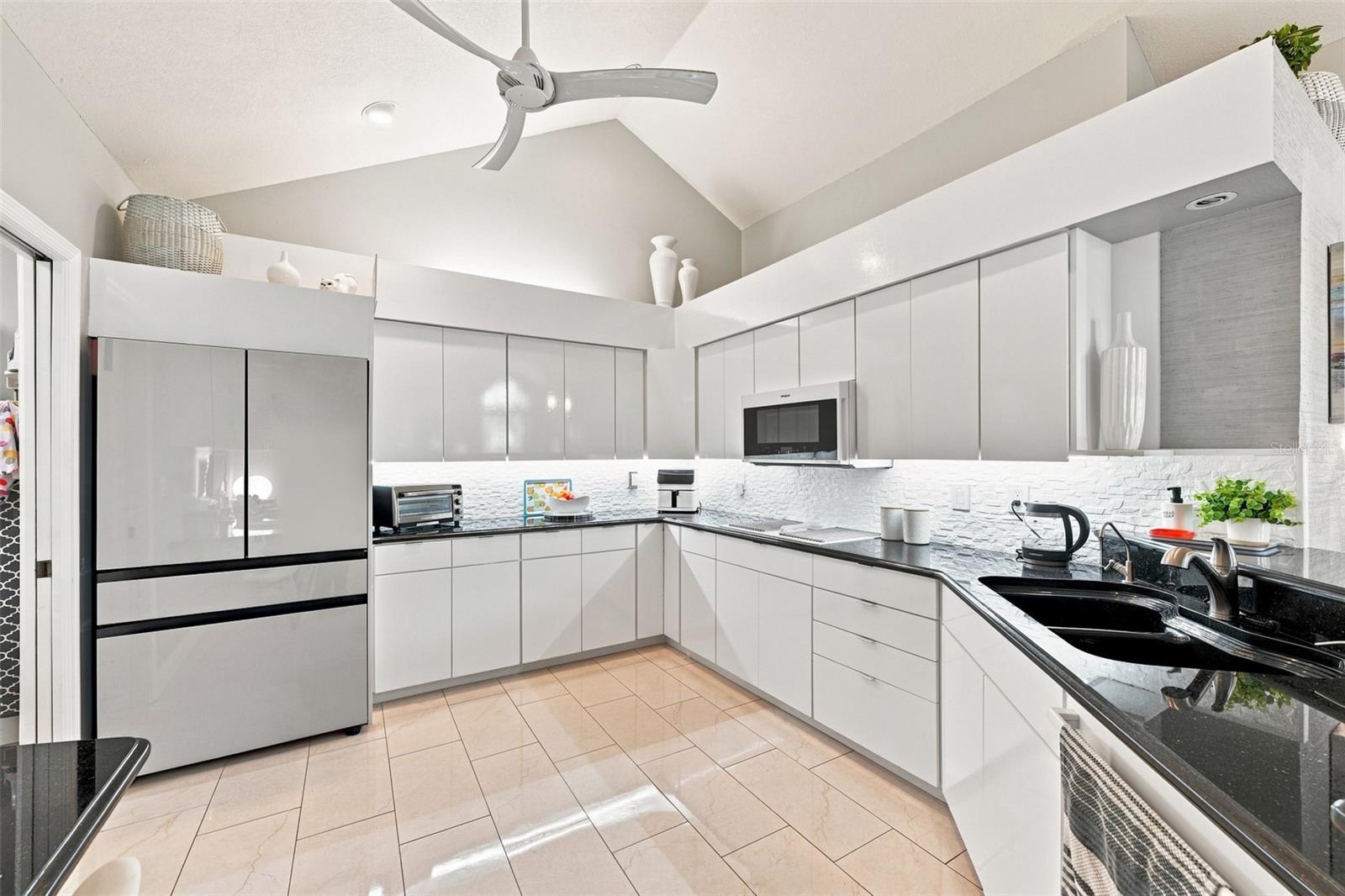 1131 Golfview Woods Dr Property Photo 21