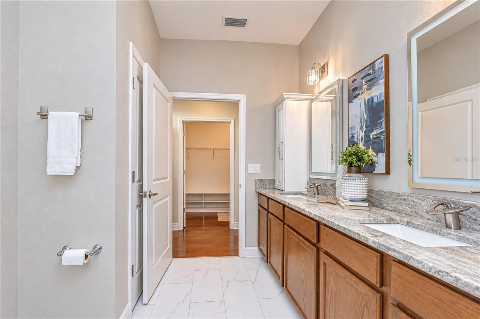 6810 Muncaster Ct Property Photo 37