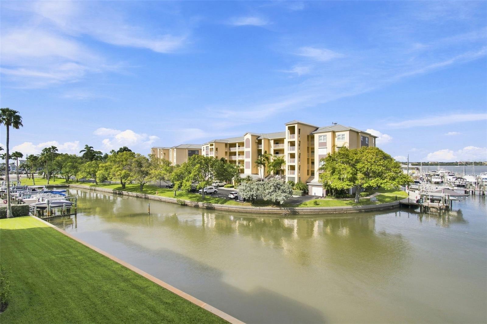 399 150th Ave #205 Property Photo 39