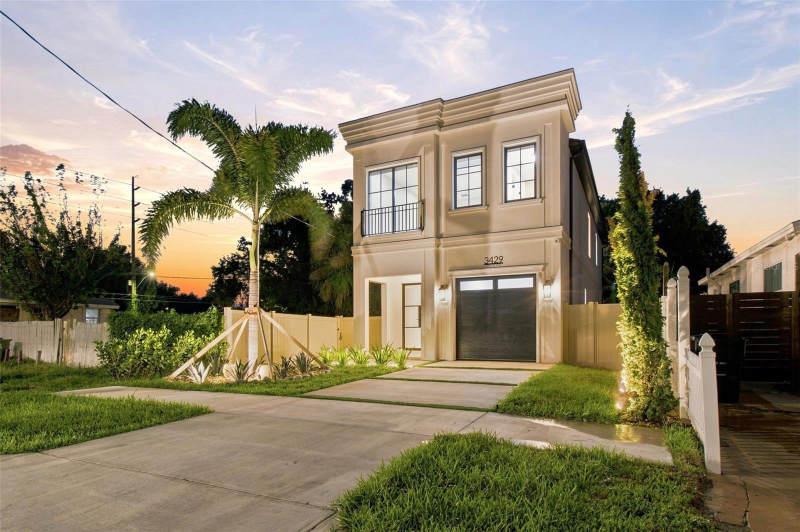 3429 W Palmetto St Property Photo 2
