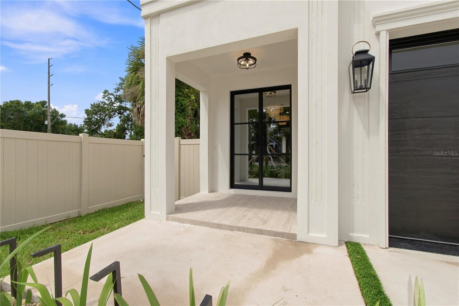 3429 W Palmetto St Property Photo 5