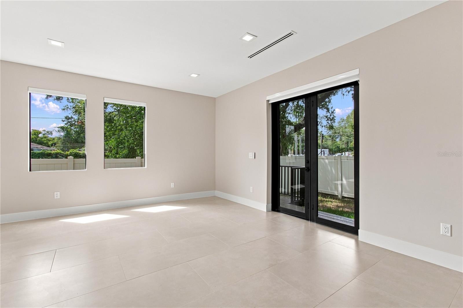 3429 W Palmetto St Property Photo 22