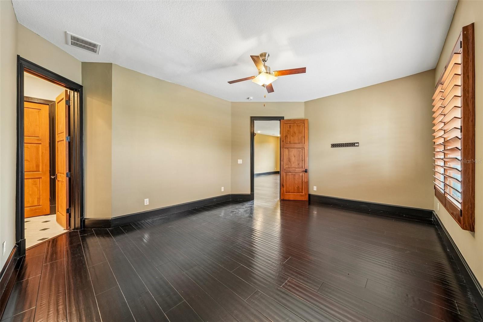 10641 Broadland Pass Property Photo 49