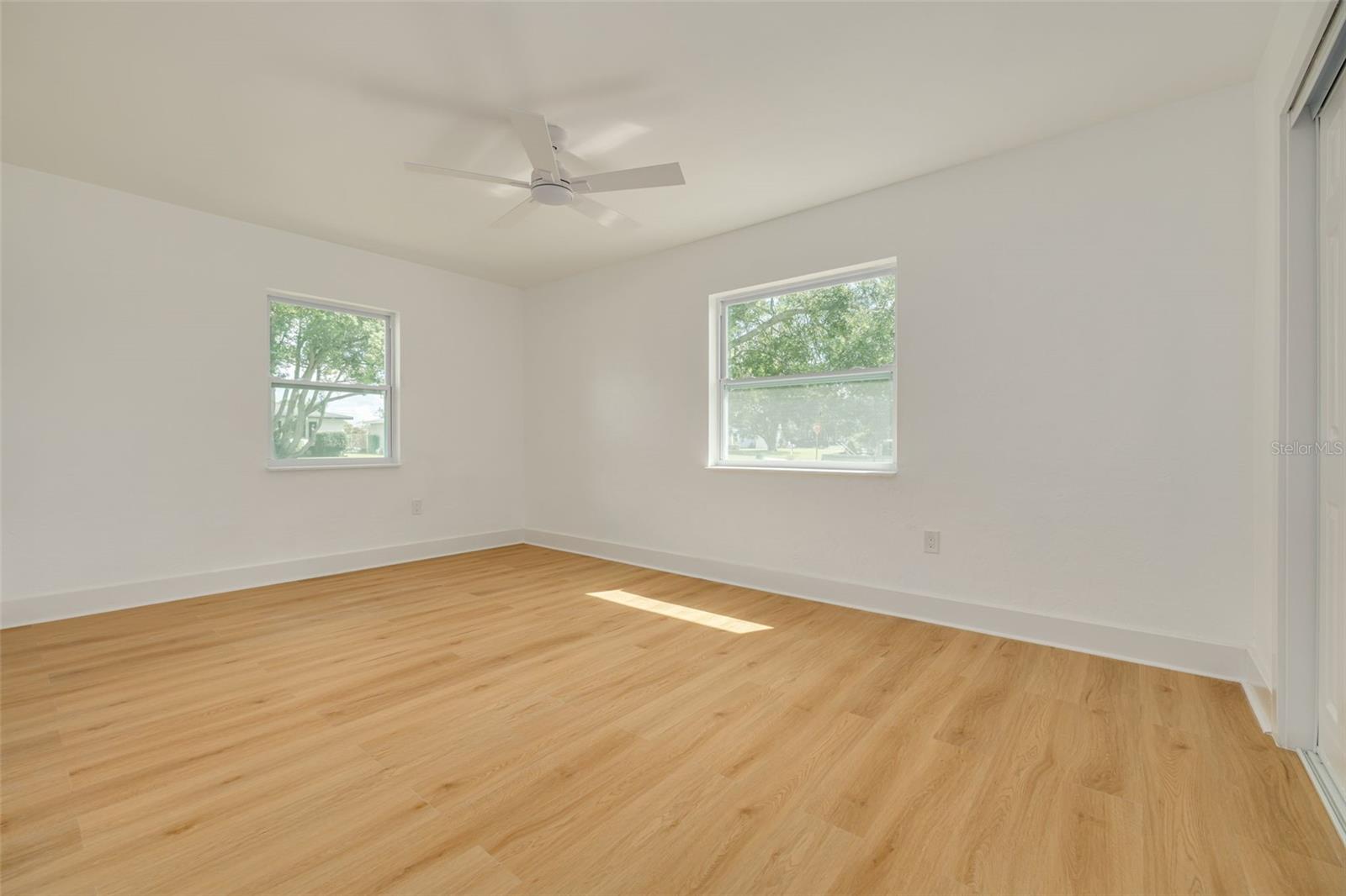 5054 60th St N Property Photo 17