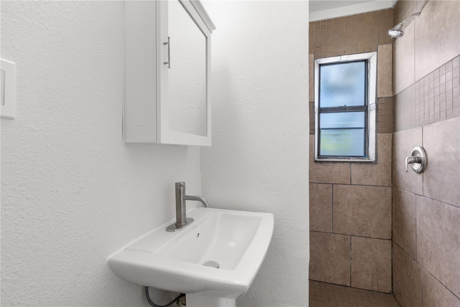 9845 60th St Property Photo 12